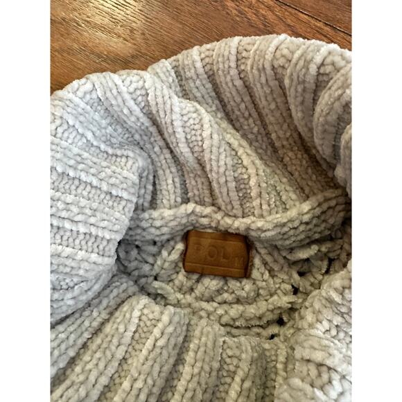 POL CLOTHING Cropped Eyelet Cutout Sweater Grey Turtleneck SMT420A Size Medium - Picture 2 of 4